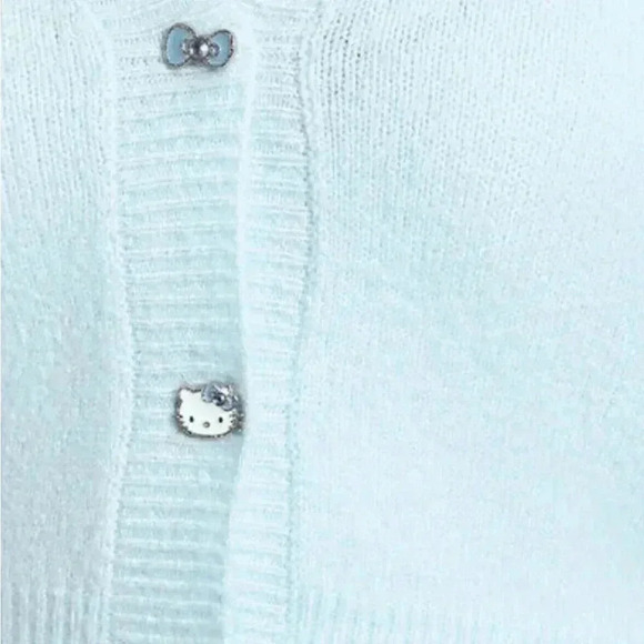 Hello Kitty sweater. Plus size. New with tags - Picture 2 of 4